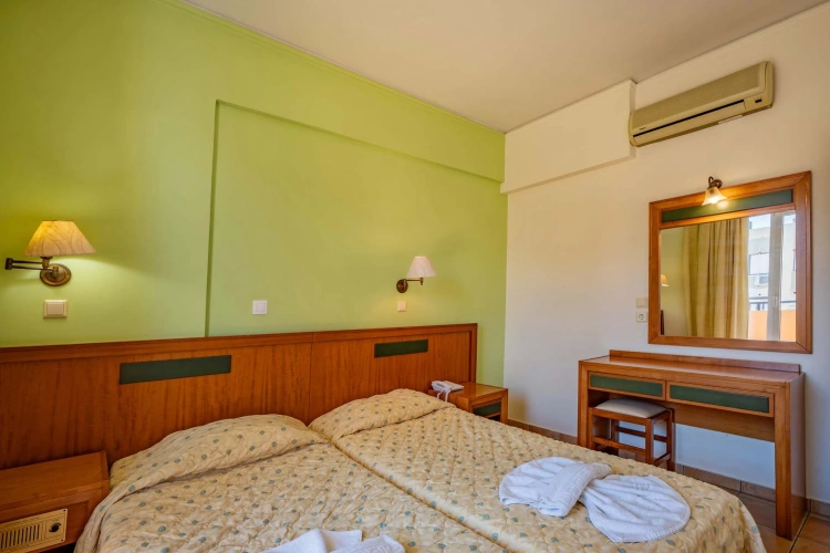 Family Apartment with partial sea view