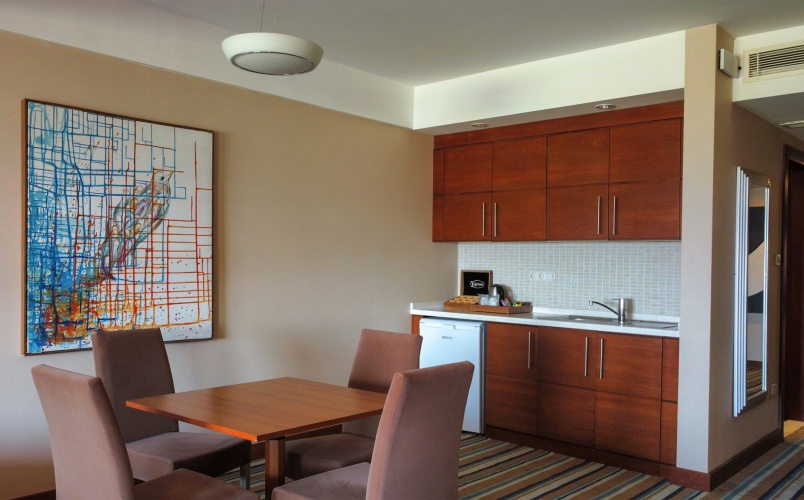 Superior with Pool Twin Suite