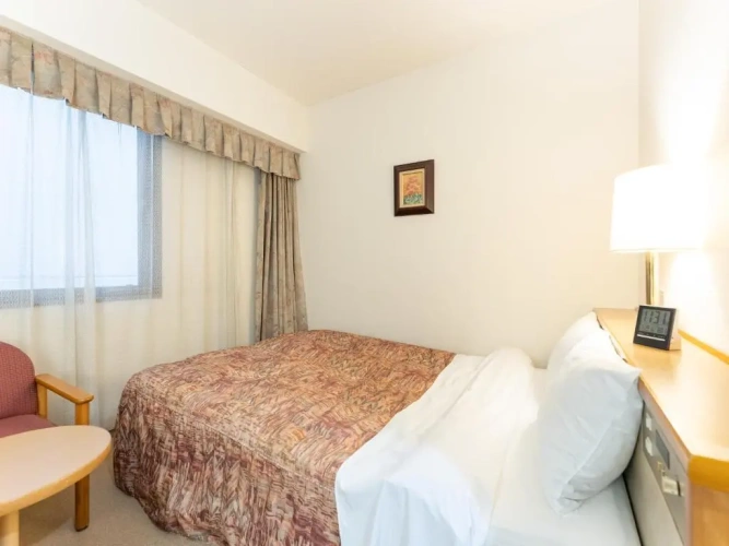Semi-double room