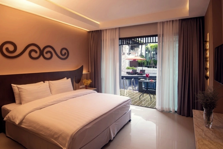Deluxe Pool Access Double room