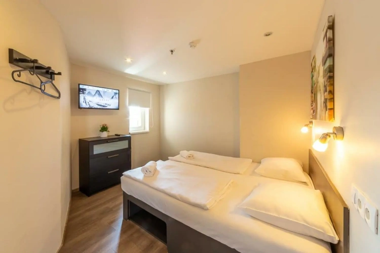 Mini Quadruple room