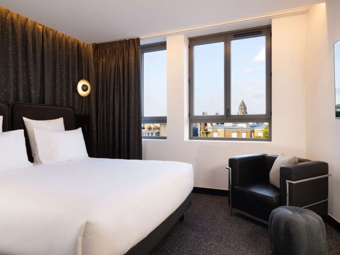 Designer Double Suite