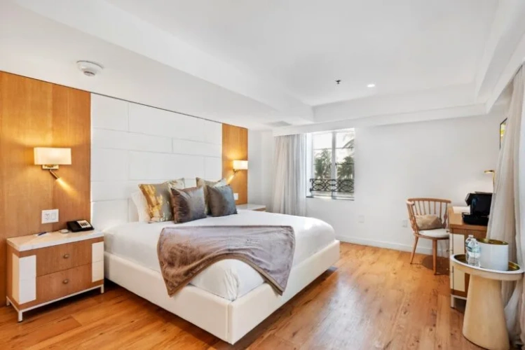 Modern Superior Accessible Double room