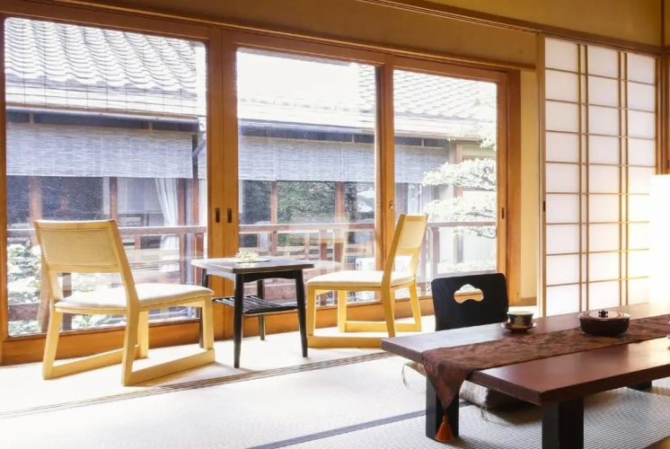 Economy room