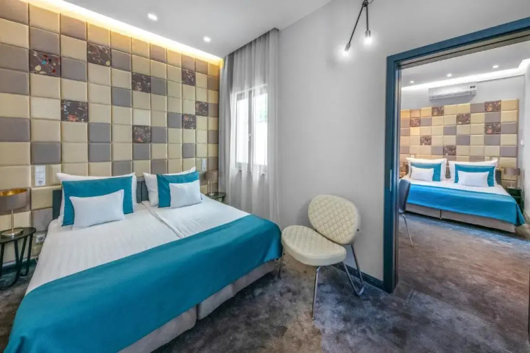 Hotel President