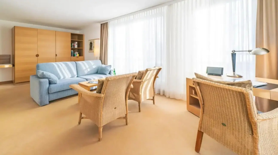 SPA Double Suite lake side