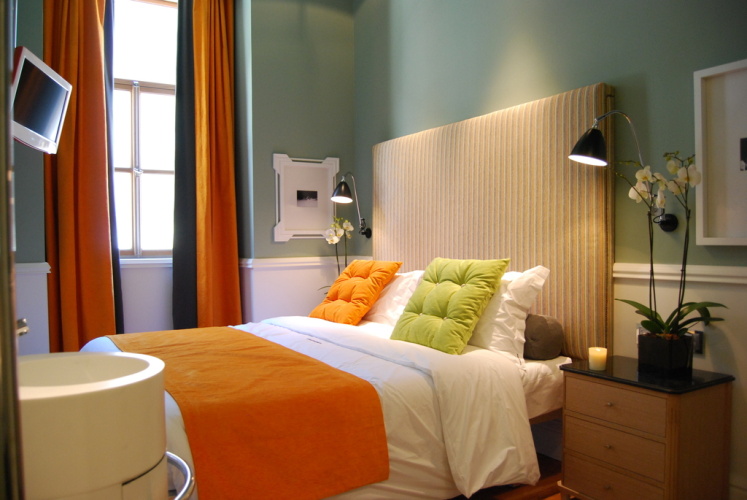 Small Double room with street view