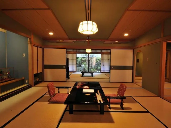 Sukiya room