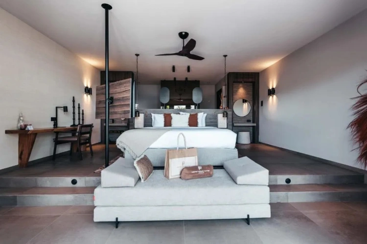 Double Suite Beach Front