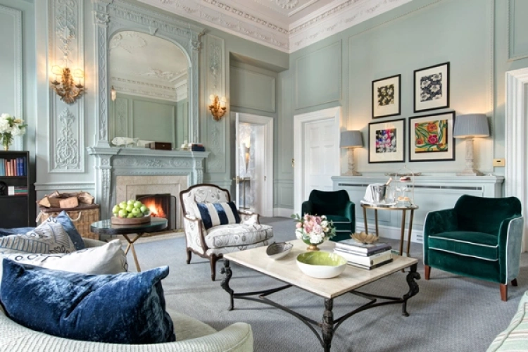 Scone & Crombie Double Suite