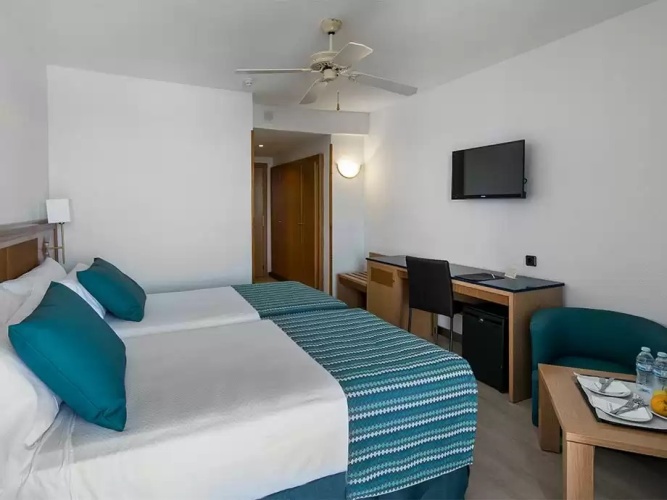 Premium Twin room