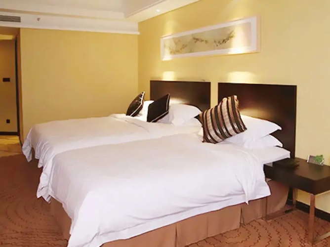 Metropark Longhua Hotel