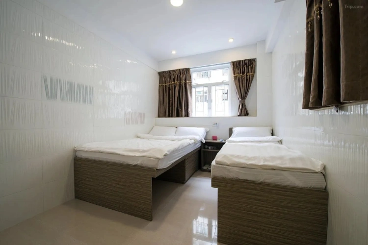 Triple room