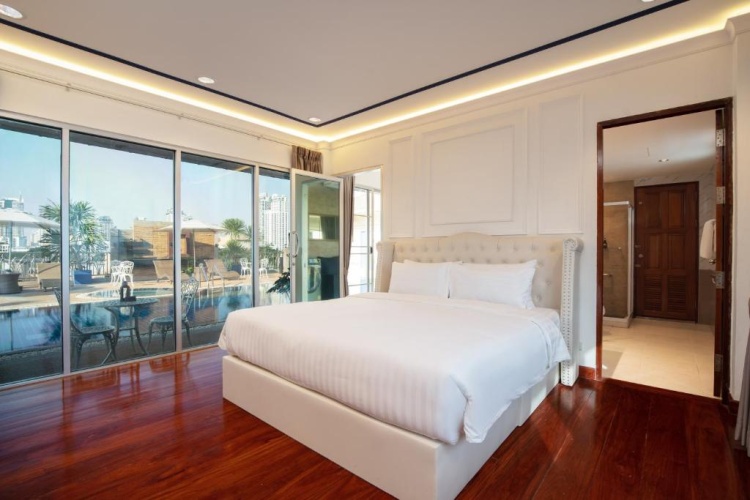 Double Penthouse Suite