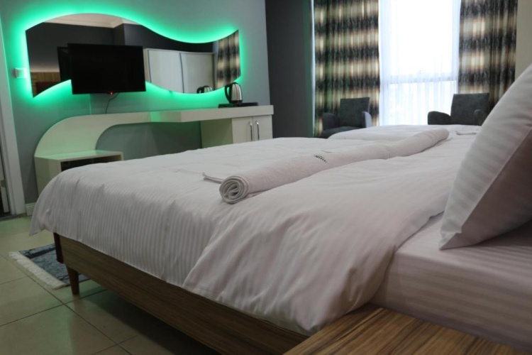 Deluxe Double Suite