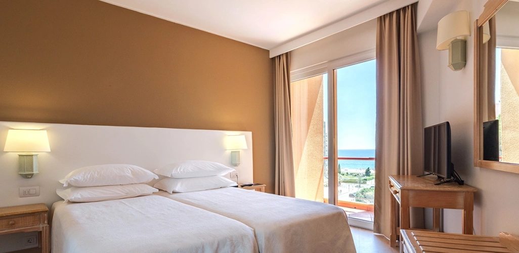 1 Bedroom Double Suite with balcony