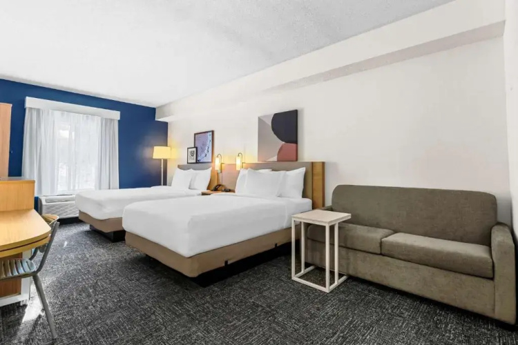 Spark by Hilton Hershey Near the Park