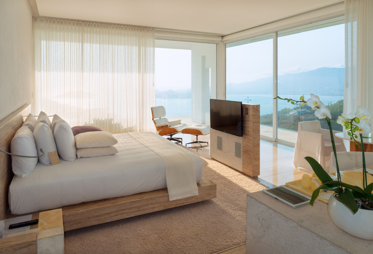 Designer Double Suite with ocean view