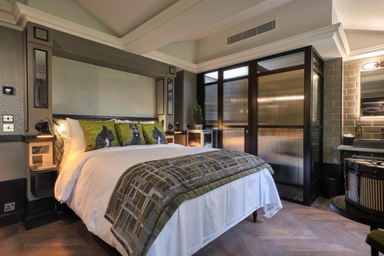 Feature Double room with balcony