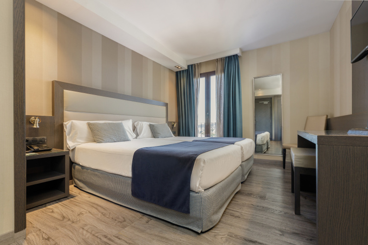 Hotel Reina Cristina