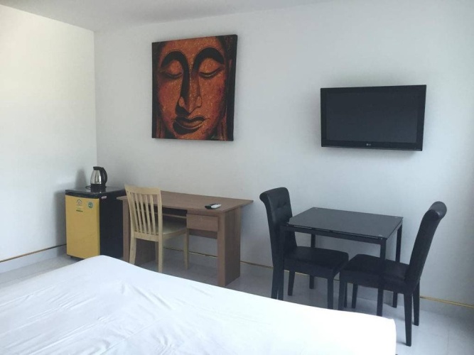 Economy room