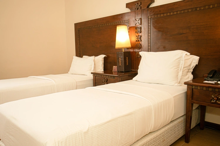Twin Club room