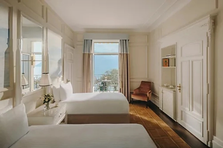 Fairmont Twin room with lake view