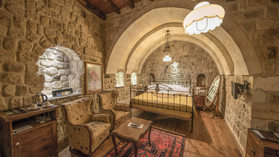 Standard Double Cave room