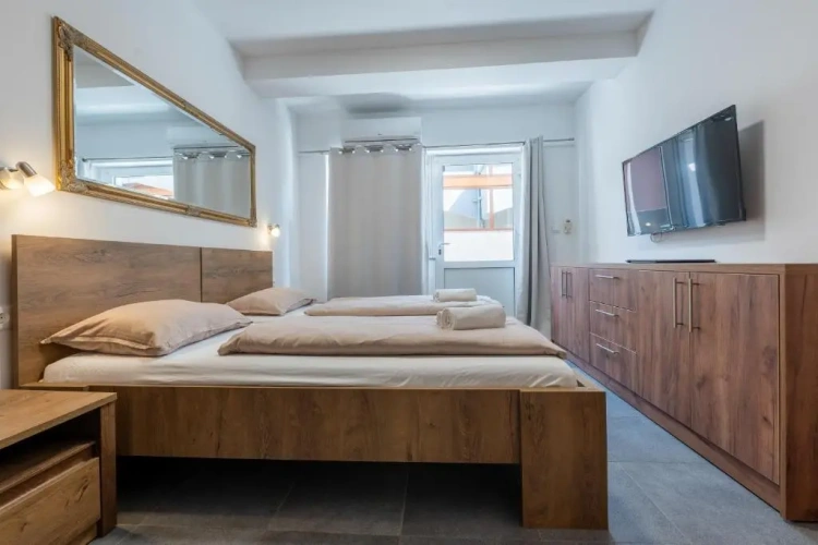 Standard Quadruple Family room