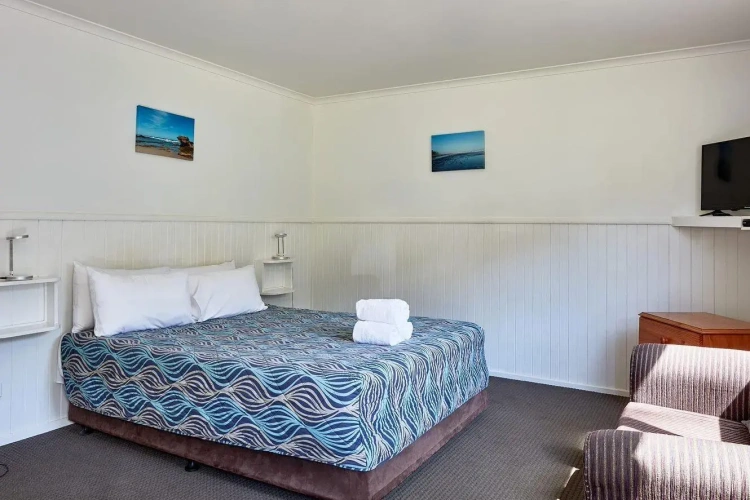 Ocean Road Double Studio Cabin