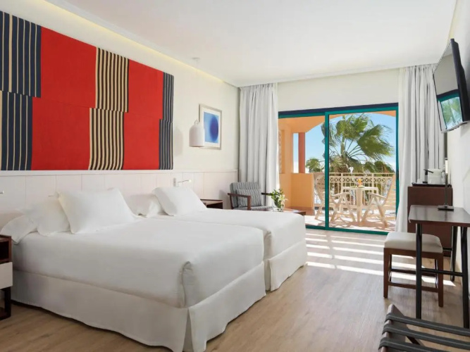H10 Playa Esmeralda - Adults Only photo 10