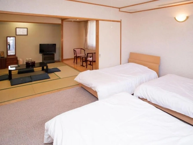 Tatami Area Triple room