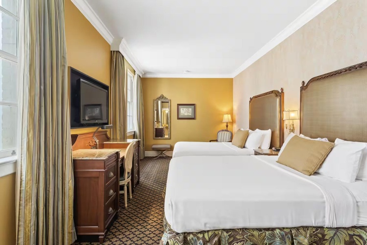 Deluxe Quadruple room