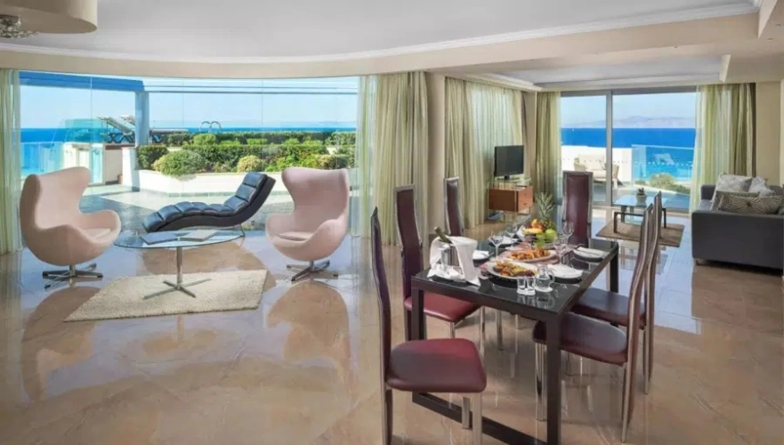 Ambassador Private Pool Double Suite with sea view
