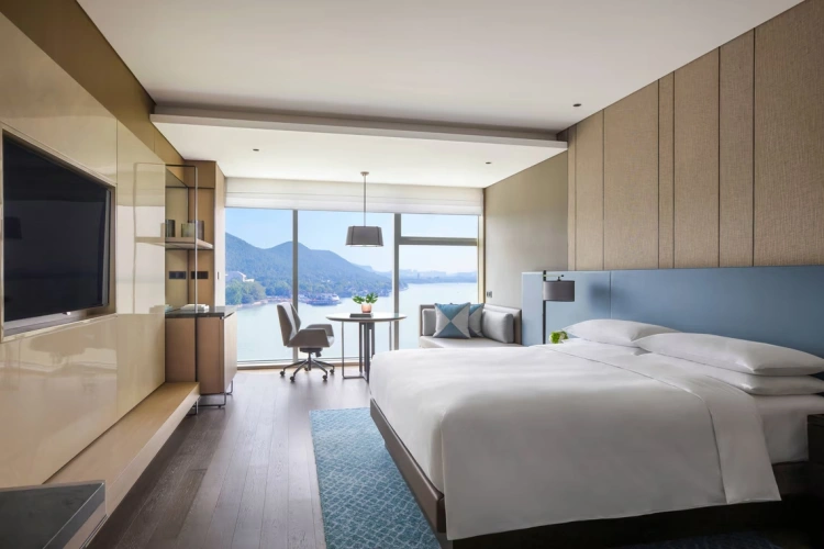 Guest Double room with lake view