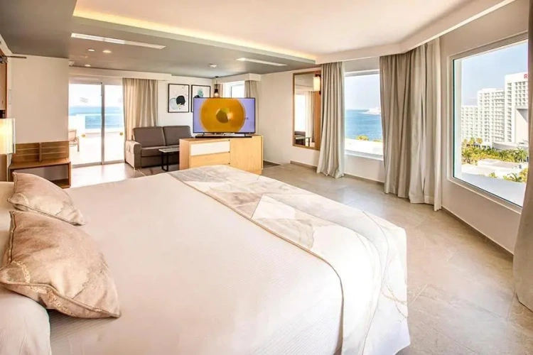 Double Junior Suite with sea view