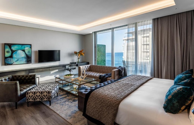 Double Penthouse Suite with balcony and with view