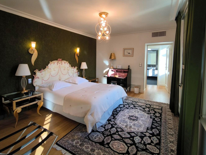 Double Suite