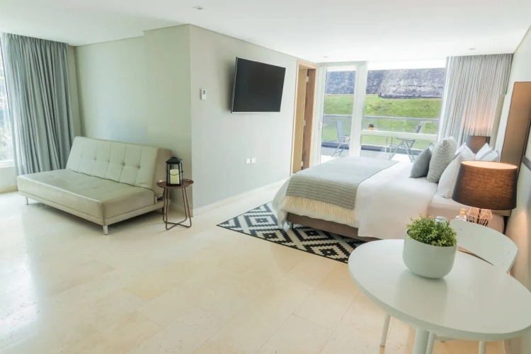 Grand Deluxe Castle Suite