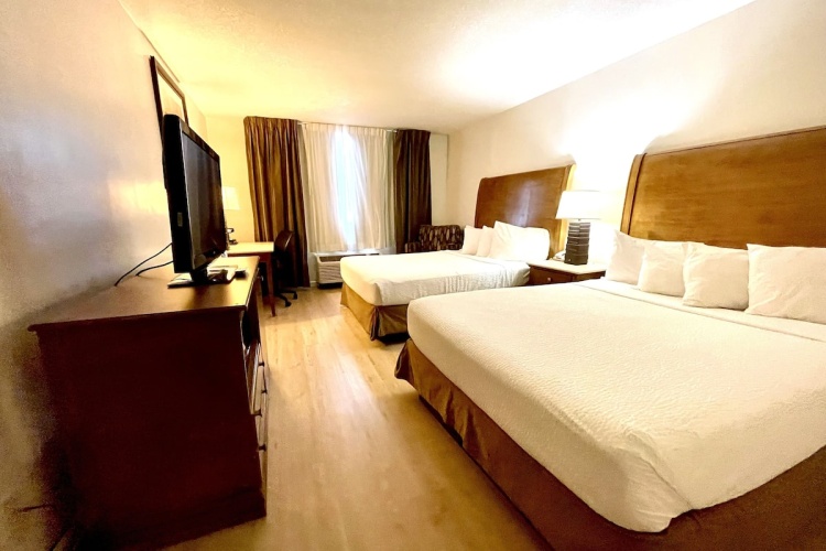 Quadruple room