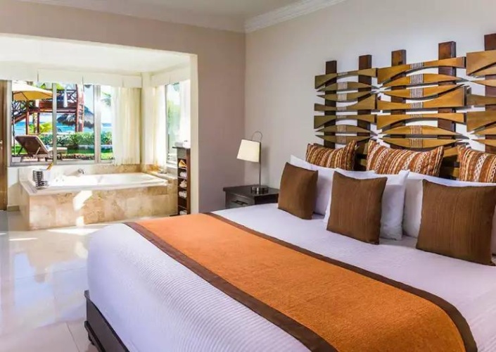 Infinity Presidential Studio