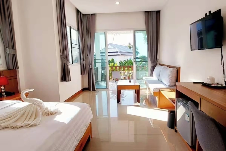 Deluxe Double room with balcony and with sea view