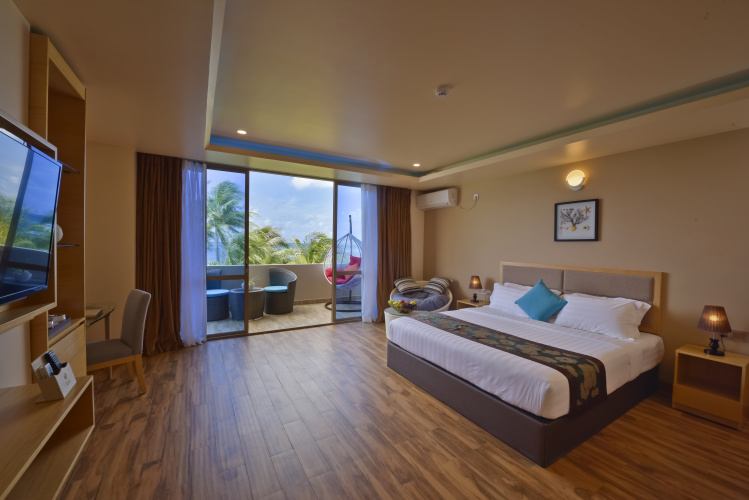 Double Season Suite with balcony