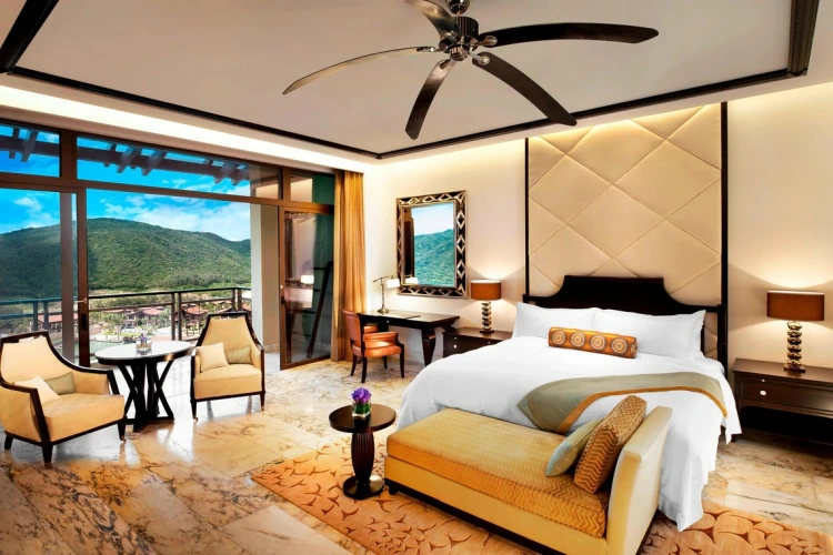 Grand Double room with balcony and with harbour view