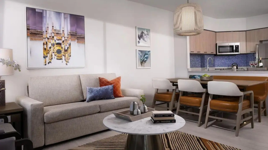 2 Bedrooms Lock-Off Villa