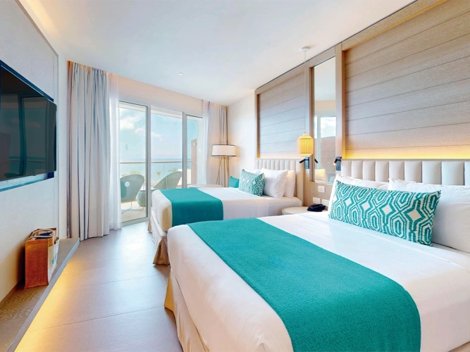 2 Bedrooms Master Suite