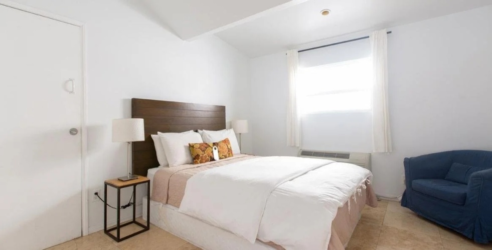 2 Bedrooms Garden Cottage