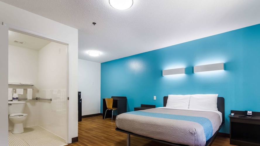 Deluxe Accessible Double room