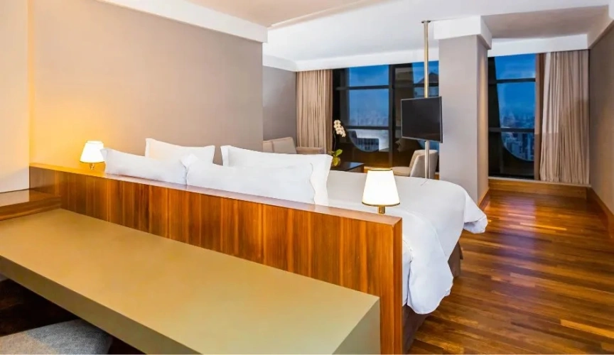 Deluxe Plus Twin room with city view