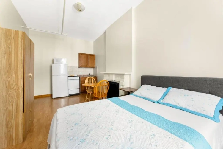 Deluxe Single room